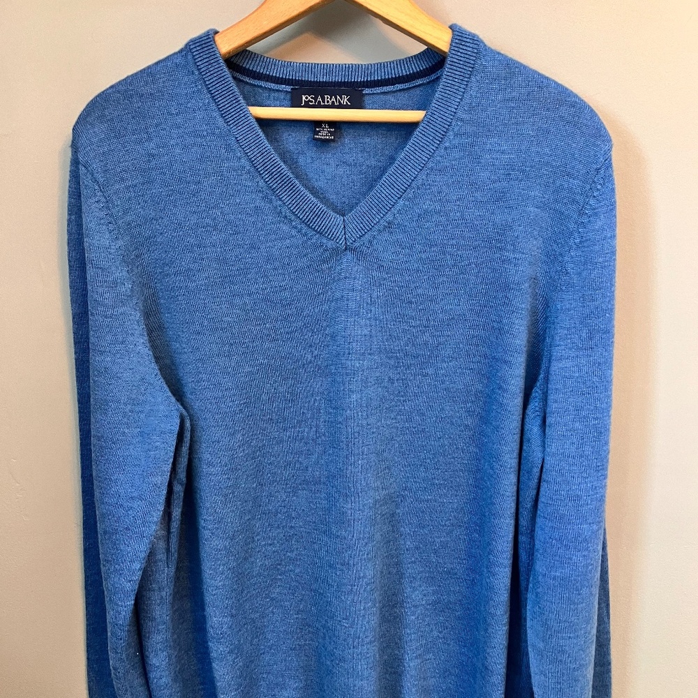 Jos A. Bank 100% Merino wool Men’s XL sweater